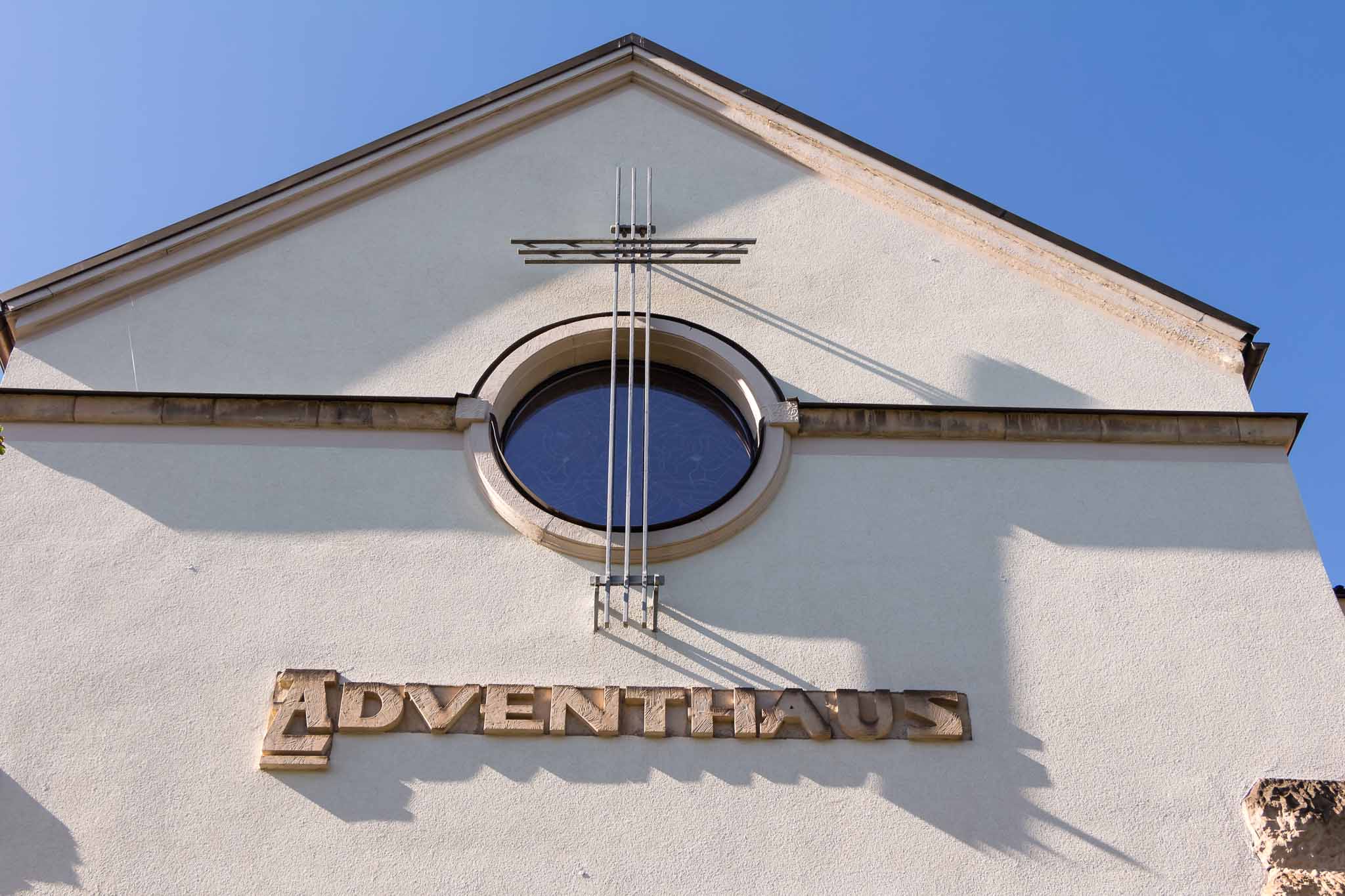 Gottesdienst vor der Tür