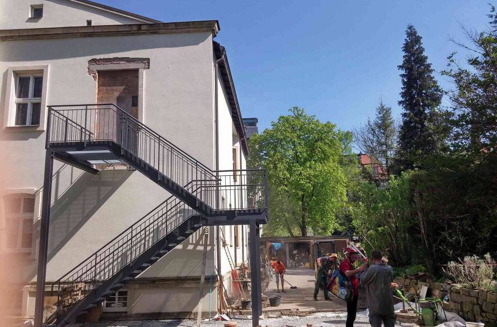 Vor einem Jahr: Bau der Brandschutztreppe im Adventhaus