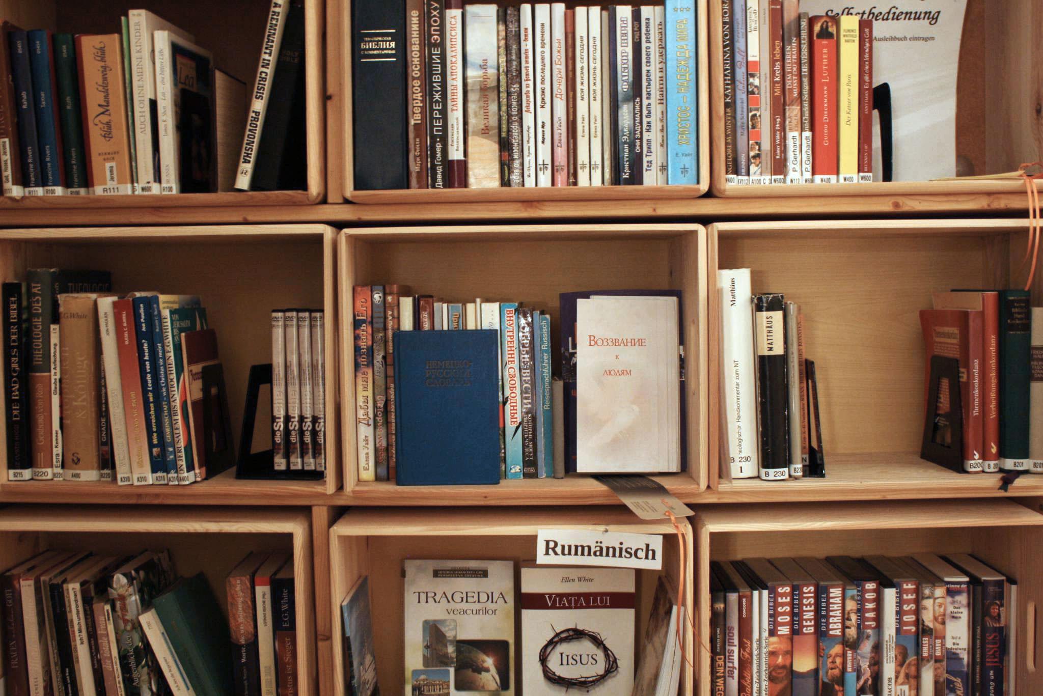 Bibliothek des Adventhaus Dresden