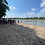 Taufgottesdienst an der Elbe in Johannstadt